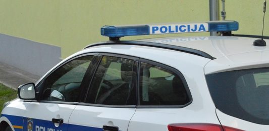 Drama u zdravstvenoj ustanovi: Vikala na medicinsku sestru i odgurnula je stolicu prema njoj