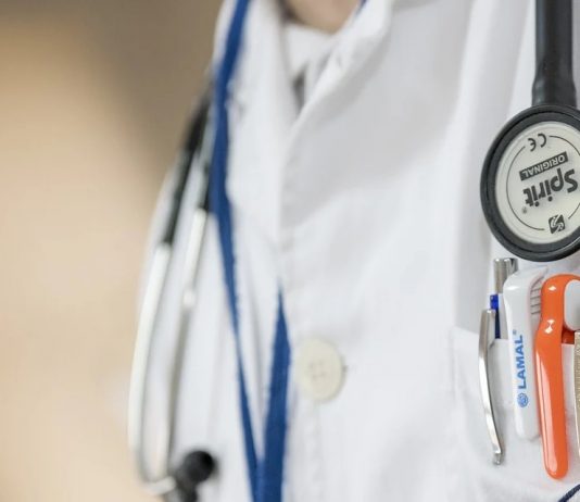 Ministarstvo zdravstva: Stroža pravila za dvojni rad liječnika donijela veću kontrolu i kraće čekanje na preglede