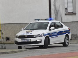 Sudar motocikla i automobila u Sl. Brodu, motociklist pri svijesti prevezen u bolnicu