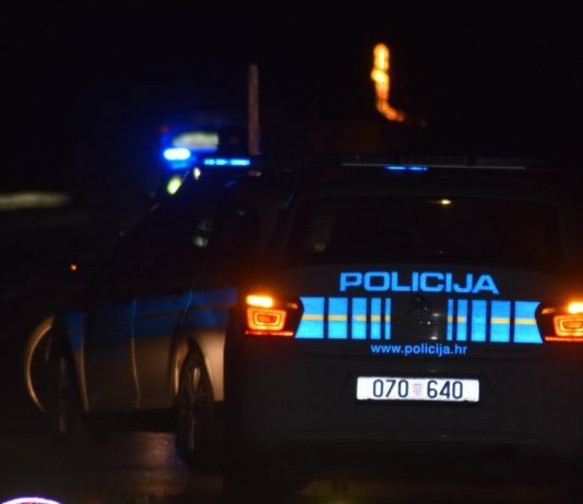 Teška prometna nesreća na A3 kod Sikirevaca: Dvije osobe ostale prikliještene, autocesta zatvorena