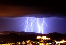 Rijeka: Jedna osoba poginula, zbrajaju se štete od nevremena