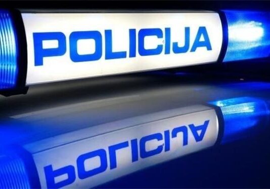 Pijan i bez vozačkog ispita: 24-godišnjak završio u policiji