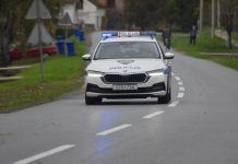 Pijan vozač (2,54 promila) bježao policiji, prošao kroz crveno i izazvao nesreću