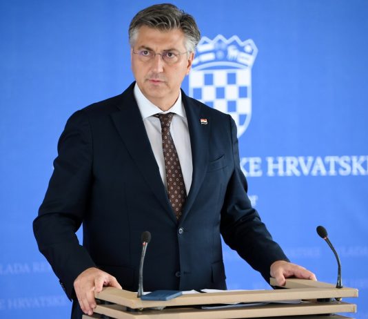 Plenković presjekao raspravu oko Pariza: Policija ide na mimohod umjesto vojske