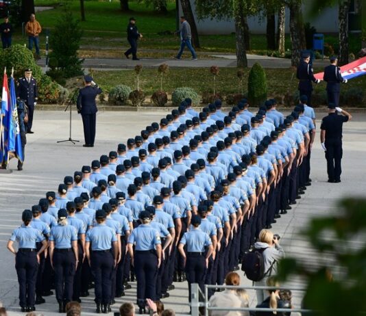 MUP raspisao natječaje za buduće policajce: ukupno 700 mjesta za školsku godinu 2026./2027.