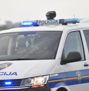 Prometna nesreća nedaleko Lipika. Jedna osoba prevezena u bolnicu