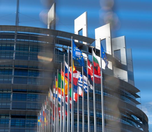 Hrvatska treće tromjesečje zaredom premašila dopušteni proračunski manjak, javni dug iznosi 54,7 milijardi eura