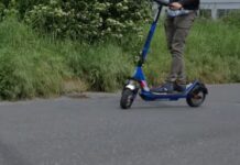 Mladić pao s električnog romobila, vozio bez zaštitne kacige