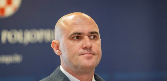 Josip Dabro podnio neopozivu ostavku na mjesto glavnog tajnika Domovinskog pokreta