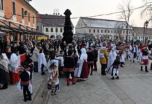 Prve poklade u Vinkovcima: Više od 400 sudionika oživjelo tradicijske običaje