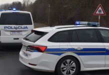 21-godišnjak vozio pijan, udario u zid i metalni stup