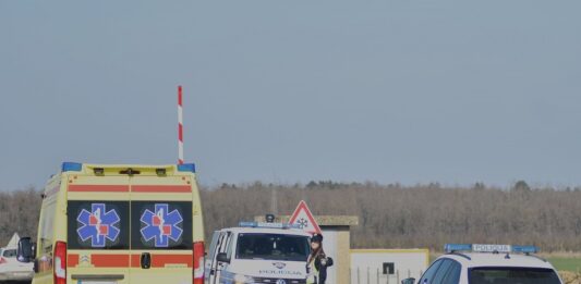 Tragedija na području Đakovštine: Nakon sudara jedan vozač preminuo, drugi teško ozlijeđen