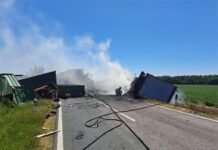 Sudar dva kamiona i traktora: Jedna osoba poginula, druga u kritičnom stanju