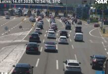 Velike gužve na autocesti prema moru. Na Lučkom kolona duga 12 kilometara