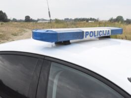 Vozač kombija bježao policiji na autocesti A3, skrivao se u raslinju