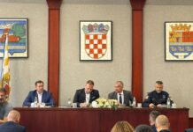 Vlajčić održao sastanak u Vinkovcima, Hrvatske šume obustavile skupljanje gljiva i žireva