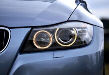 Od danas vozači nisu obvezni paliti dnevna svjetla