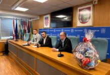 Vukovar će ove godine isplatiti božićnice i roditeljima njegovateljima
