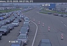 Kolona na Bajakovu duga je šest kilometara i povećava se