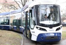 Deset novih niskopodnih tramvaja stiglo u Osijek