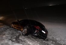 Slijetanje automobila kod Kozarca