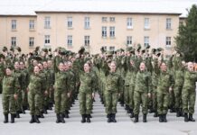 800 ročnika svečano prisegnulo u Slunju, Kninu i Požegi