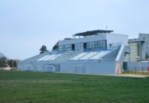 Kreću radovi na stadionu u Belom Manastiru, prvo stiže konstrukcija, a zatim počinje montaža krova