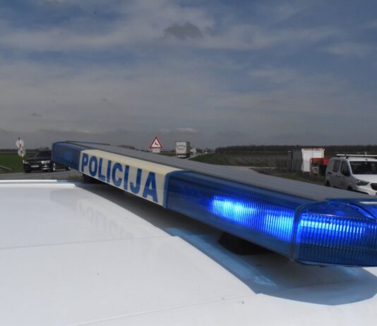 26-godišnjak sletio s ceste i zadobio po život opasne ozljede