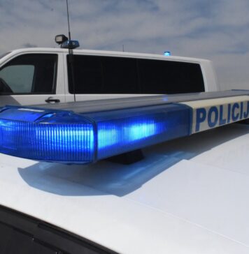 Pretukli 31-godišnjaka u automobilu i izvan njega, a potom ga teško ozlijeđenog ostavili samog