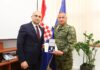 Ministar obrane Ivan Anušić uručio medalju vojniku koji je spasio život 17-godišnjem nogometašu
