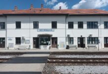Na željezničkom kolodvoru u Belom Manastiru postavljene komunikacijske ploče za lakšu komunikaciju putnika i osoblja