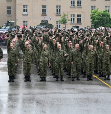 Čak 900 ročnika prisegnulo Domovini: Među njima i 53 žene