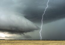 U srijedu narančasti meteoalarm za istok Hrvatske: prijete tuča, obilna kiša i olujni vjetar