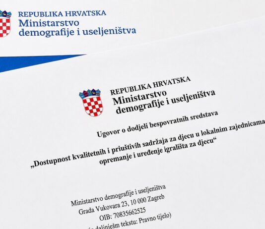 Općini Bizovac više od 20 tisuća eura za novo dječje igralište u Habjanovcima