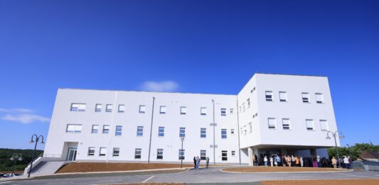 Novoizgrađeni Centar za starije osobe u Našicama obišli premijer Plenković, županica Tramišak i ministri
