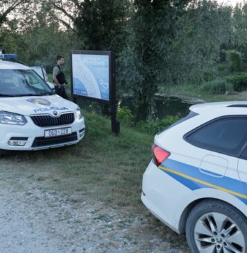 Tragedija na Dravi: Muškarac skočio s čamca i nestao u rijeci