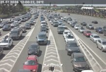 Prometni kaos na cestama prema Jadranu, vozi se u kolonama uz povremene zastoje