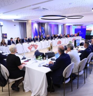 U Đakovu održana prva sjednica Vijeća za regionalni razvoj: Uručena 73 ugovora vrijedna 409 milijuna eura