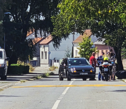 Sudar automobila i motocikla u Slavonskom Brodu, jedna osoba ozlijeđena