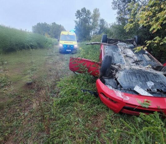 Automobil završio na krovu: Teško ozlijeđena 35-godišnjakinja