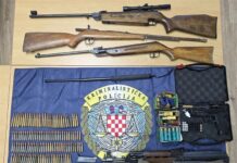 Kod 32-godišnjaka na području Belišća pronađeni automatska puška, bombe, TNT i stotine metaka