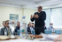 Kruno Raguž pozvao na obustavu financiranja stadiona u Vukovaru i zatražio ostavku gradonačelnika